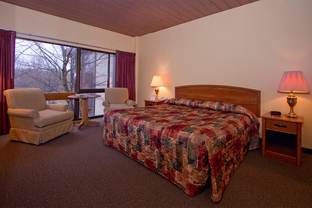 Pipestem Resort State Park Værelse billede