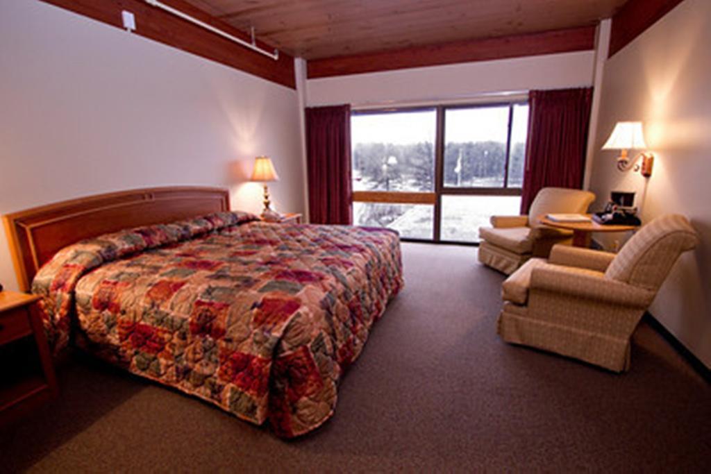 Pipestem Resort State Park Værelse billede